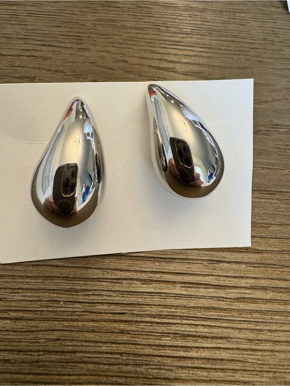 Sleek Silver Teardrop Womens Earrings